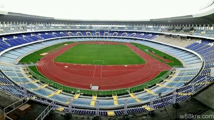 세계에서 가장 큰 수용력을 가진 상위 8개 축구 경기장 8