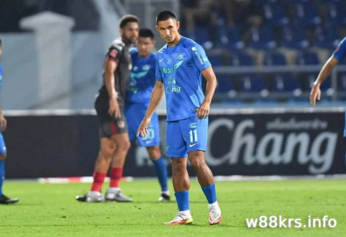 파이크 볼키아 – 260억 원